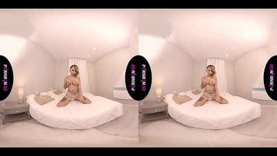 PORNBCN VR మెచ్యూర్ స్పానిష్ MILF ధూమపానం చేస్తున్నప్పుడు మరియు ఆమె కాళ్లను కుదిపేస్తున్నప్పుడు POVలో మీ డిక్‌ను హస్తప్రయోగం చేసి పీలుస్తుంది